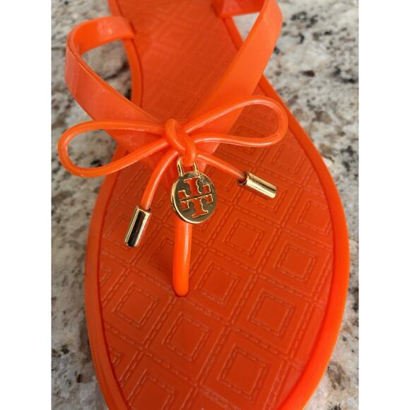 Tory Burch Jelly Bow Tie Gold Logo Flip Flops flats , Poppy Orange, Size 9 - Picture 4 of 10